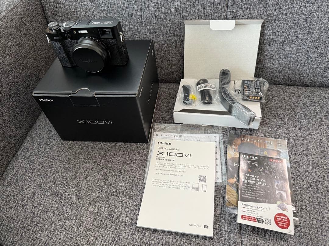 【多言語/修理点検品/値下げ/アクセサリー】FUJIFILM X100VI(黒)