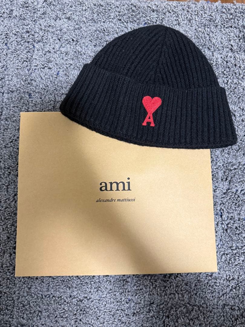 ami paris黒ニット帽 アミパリス