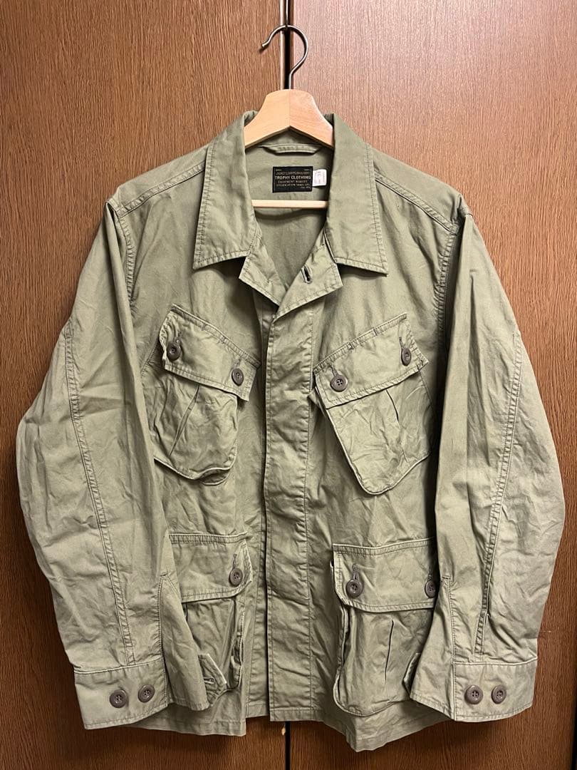 ジャケット・アウター \