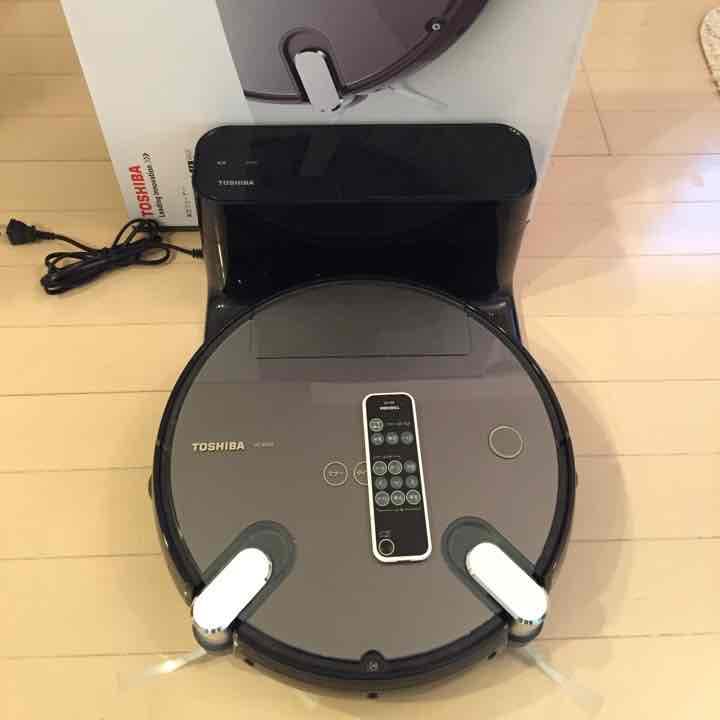 お掃除ロボットTOSHIBA