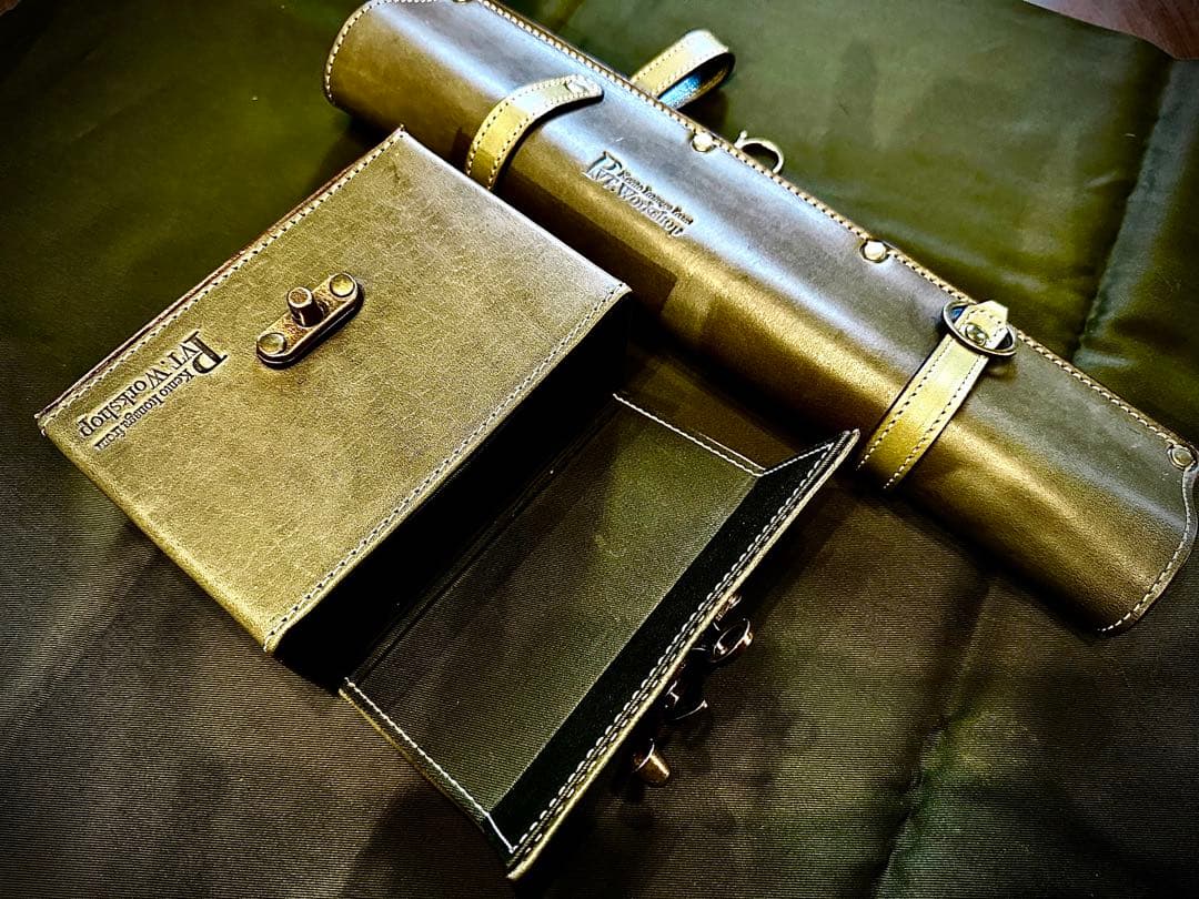 月末SALE！Pvt.Workshop 極CL 本革　デッキケース プレマケース