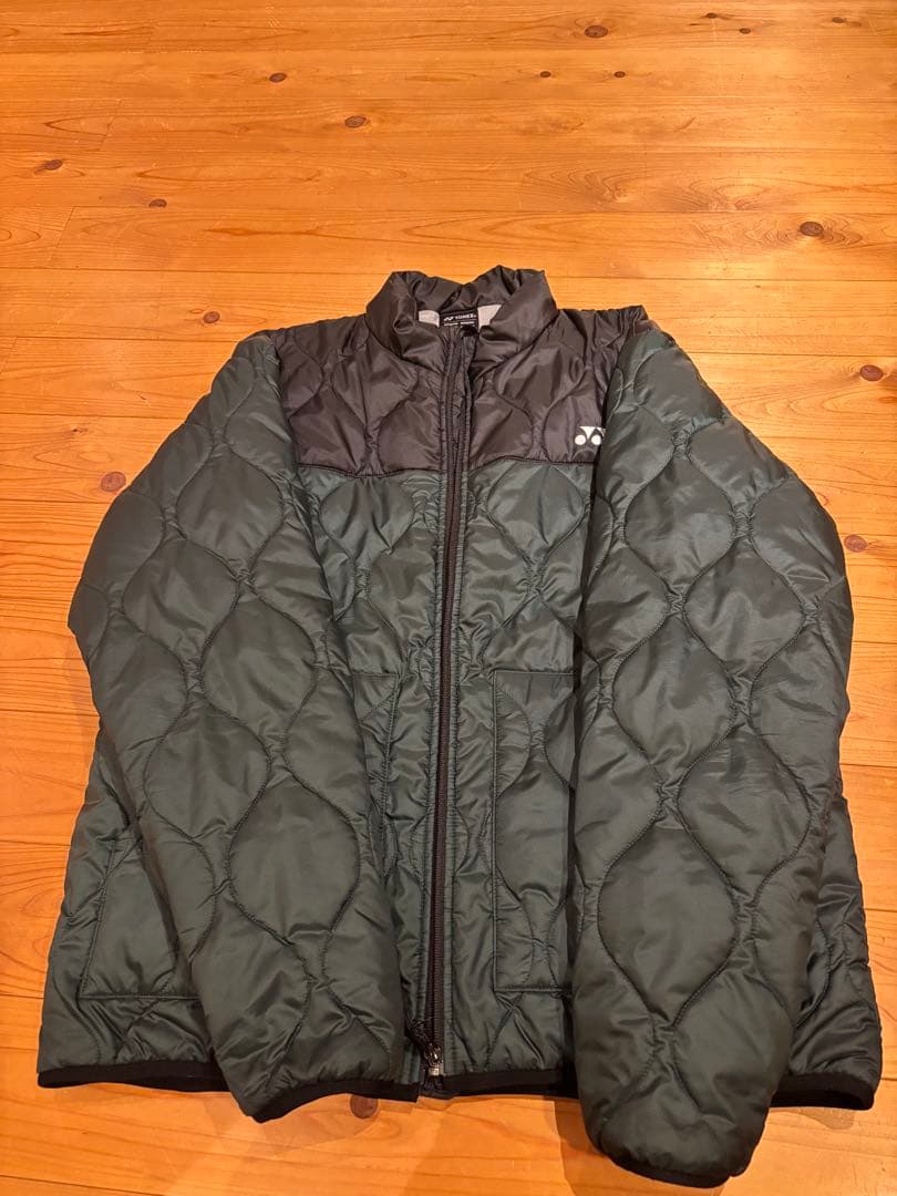 【美品】YONEX 中綿ジャケット 90088 ユニL ダークグリーン ブラック