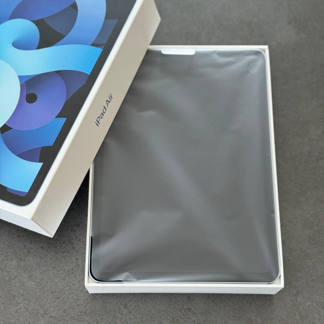[カバー付き美品]iPad Air 10.9インチ 64GB スカイブルー