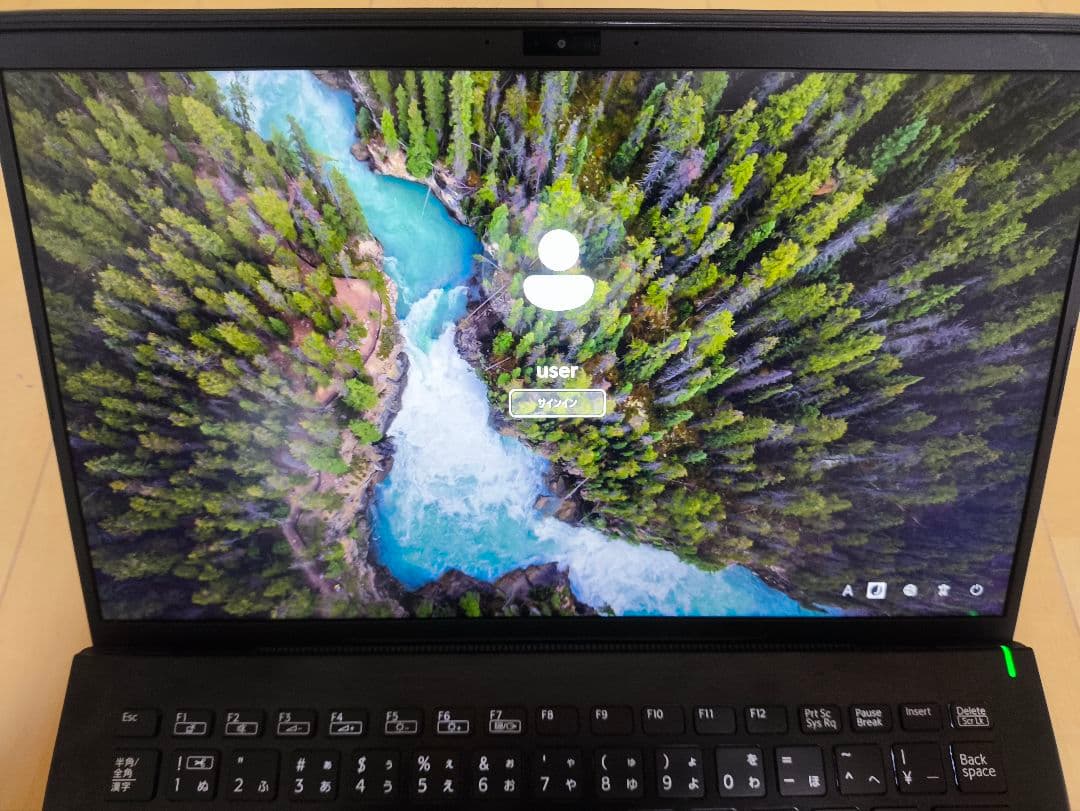 Sony Vaio i7 8565u, 512GB NVME/ 新品のバッテリー