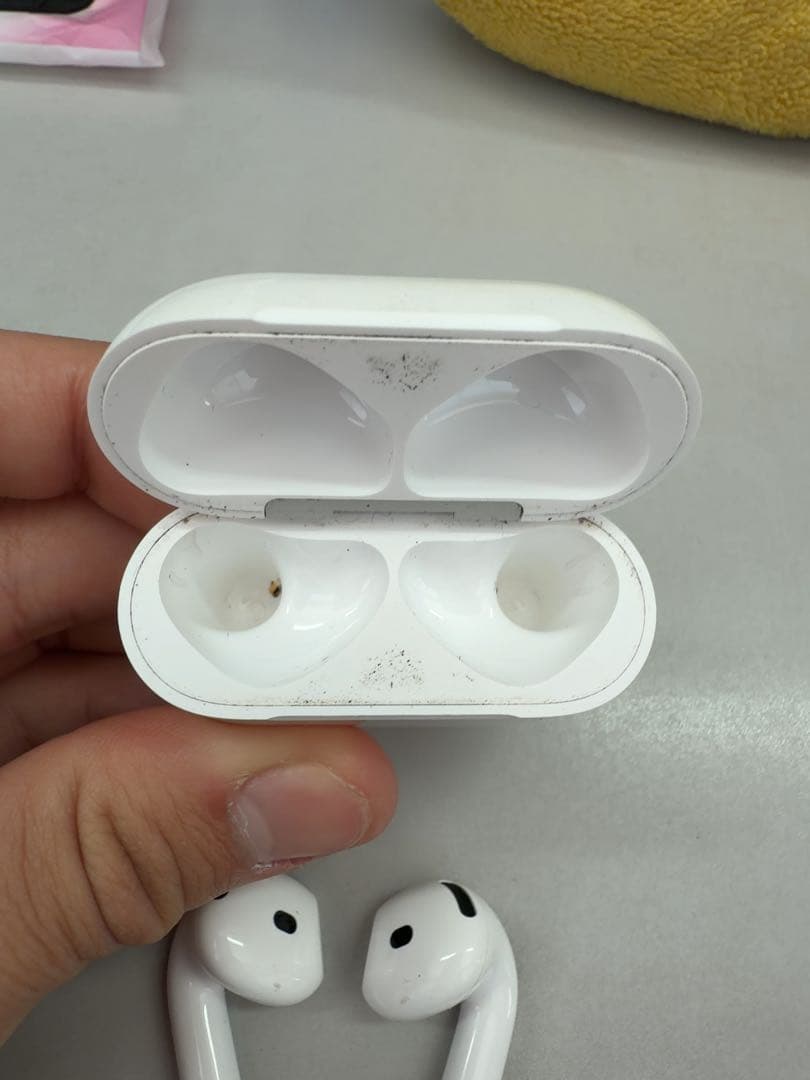 み*ら様 AirPods 4ノイキャン有