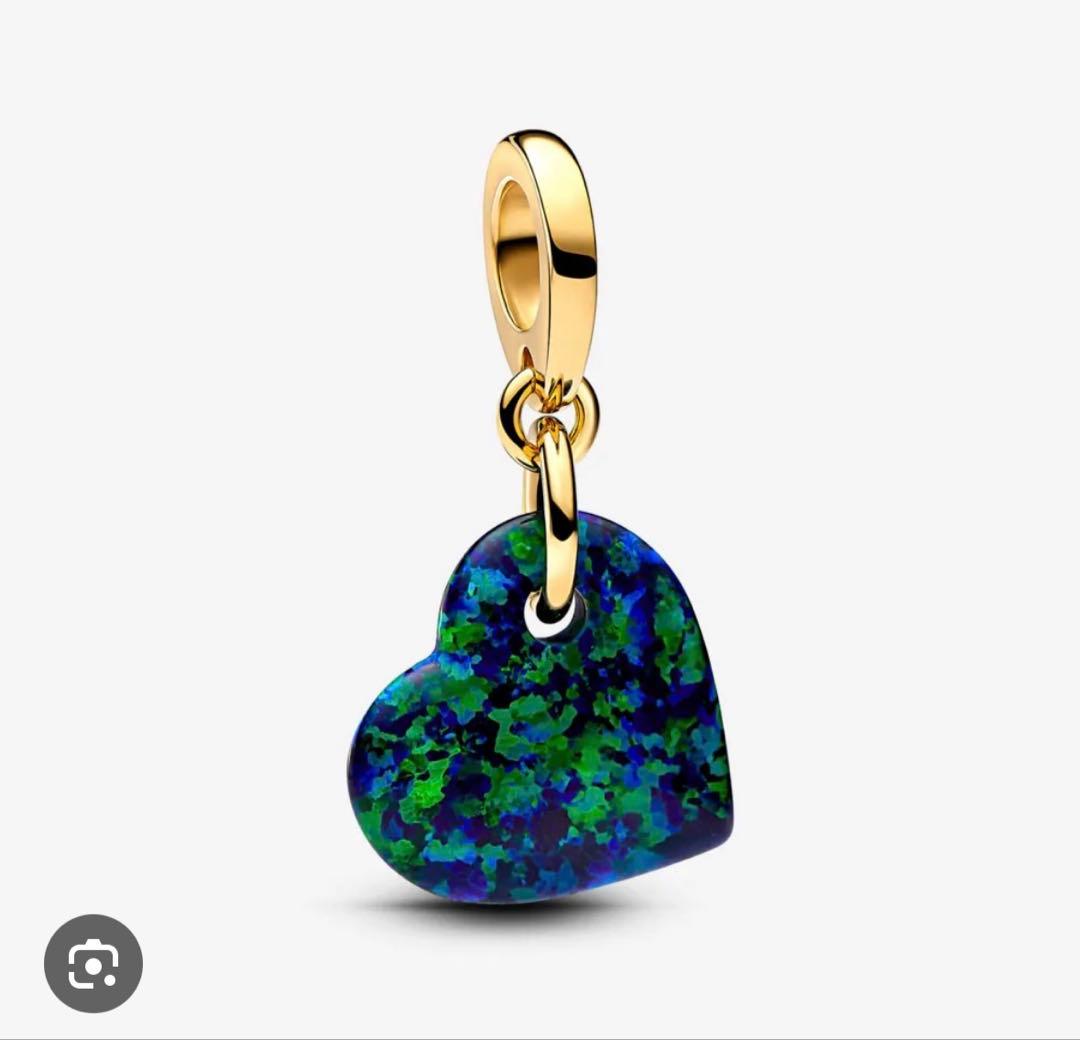 オパールセント　グリーンハート　チャーム　pandora