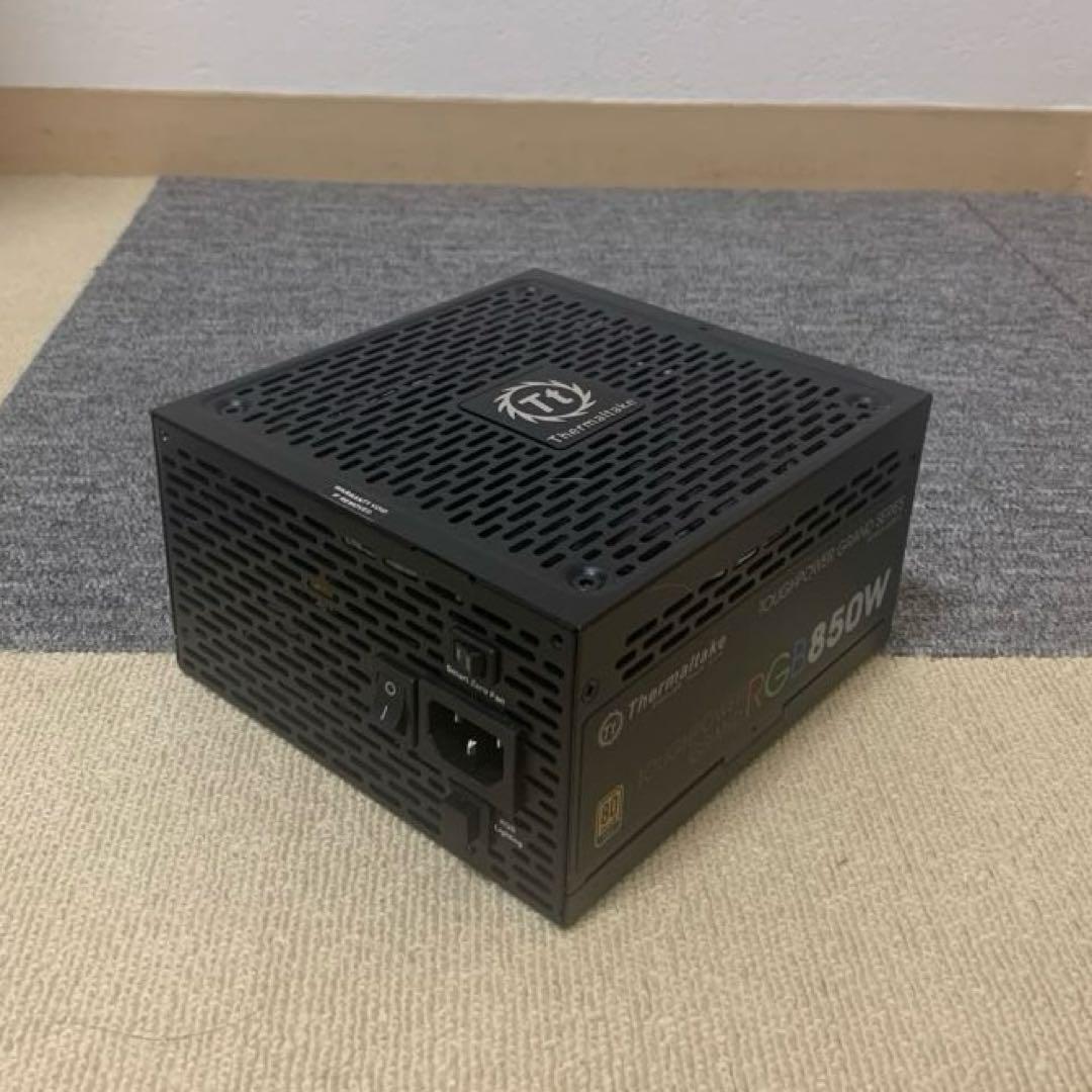 Thermaltake Toughpower RGB 850W 電源ユニット