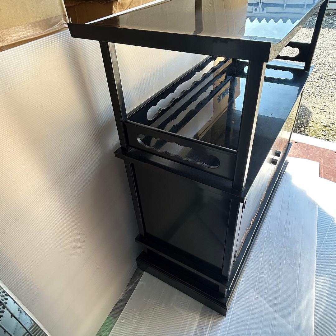 漆塗り　飾り棚　和キャビネット