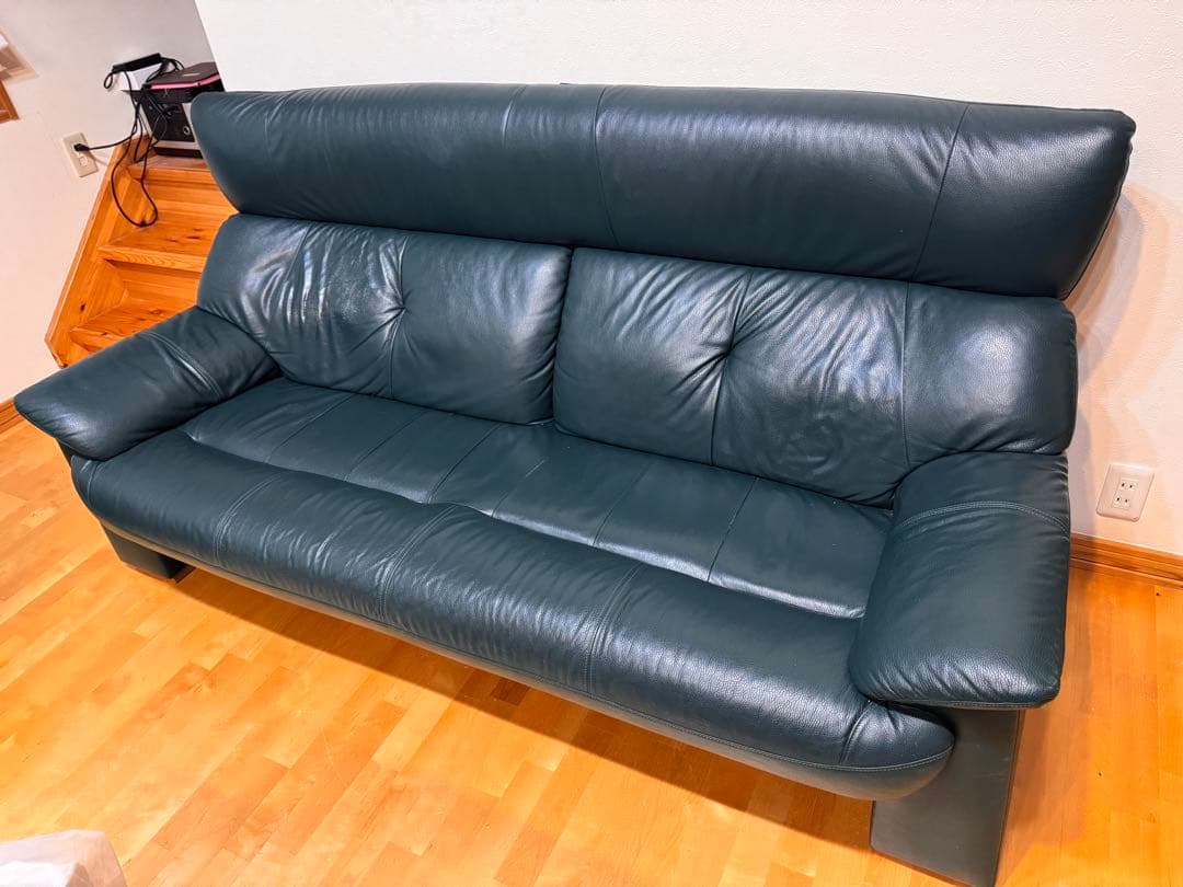 ダークグリーン レザー 2-3人掛けソファ