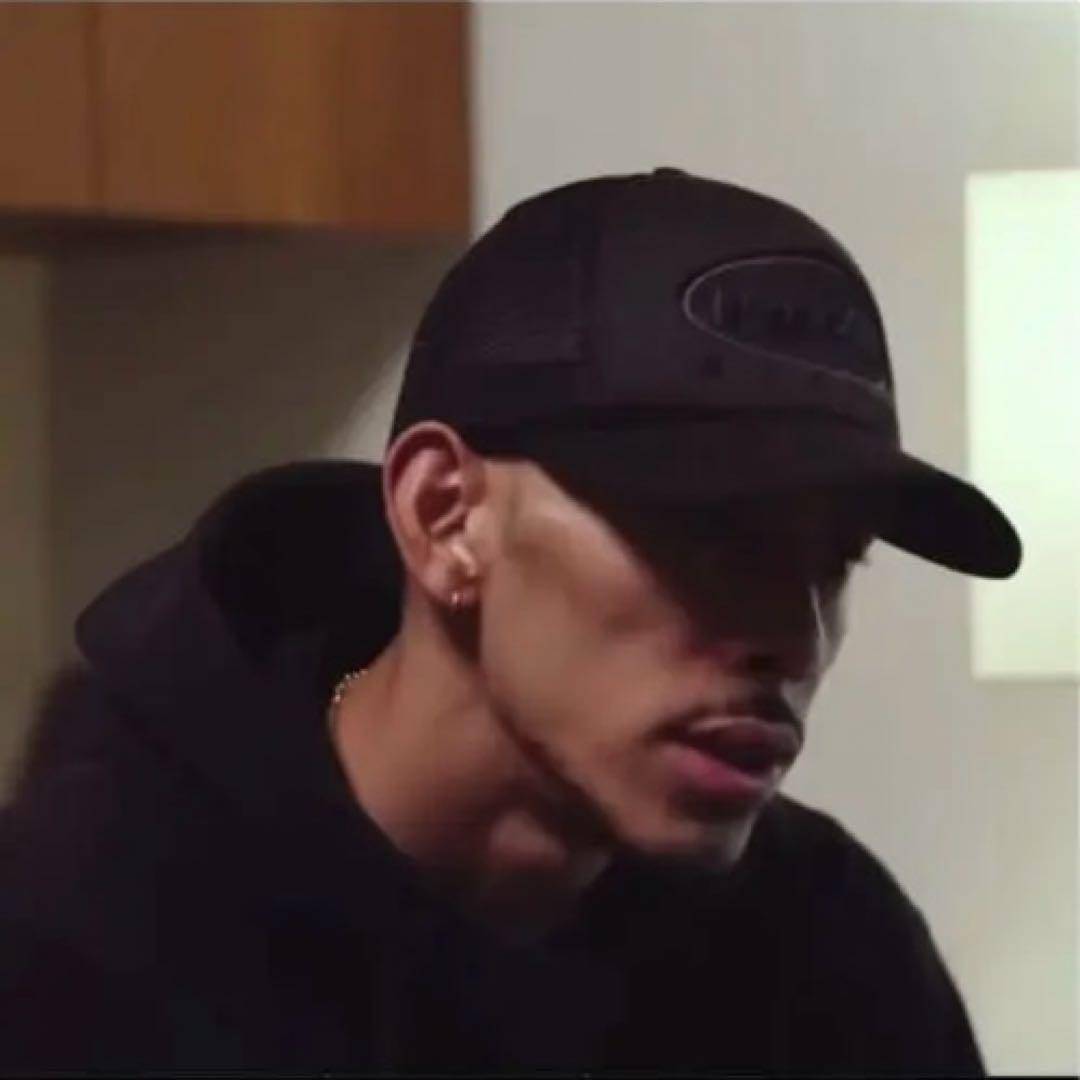 新品 未使用 VALLAD STUDIO LOGO BLK メッシュ キャップ