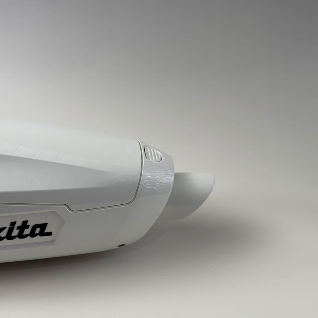 マキタ コードレス掃除機CL107FDSHW 10.8Vバッテリ及び充電器付