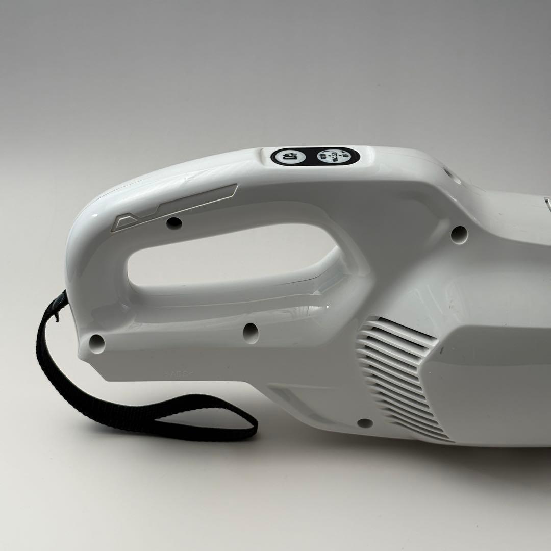 マキタ コードレス掃除機CL107FDSHW 10.8Vバッテリ及び充電器付