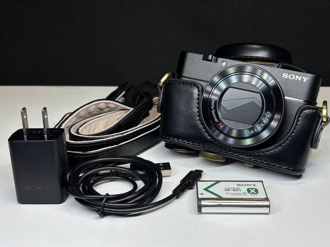 デジタルカメラ SONY Cyber-shot RX100M5A