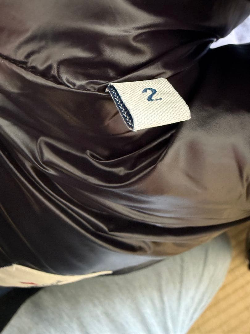 モンクレール ダウンベスト