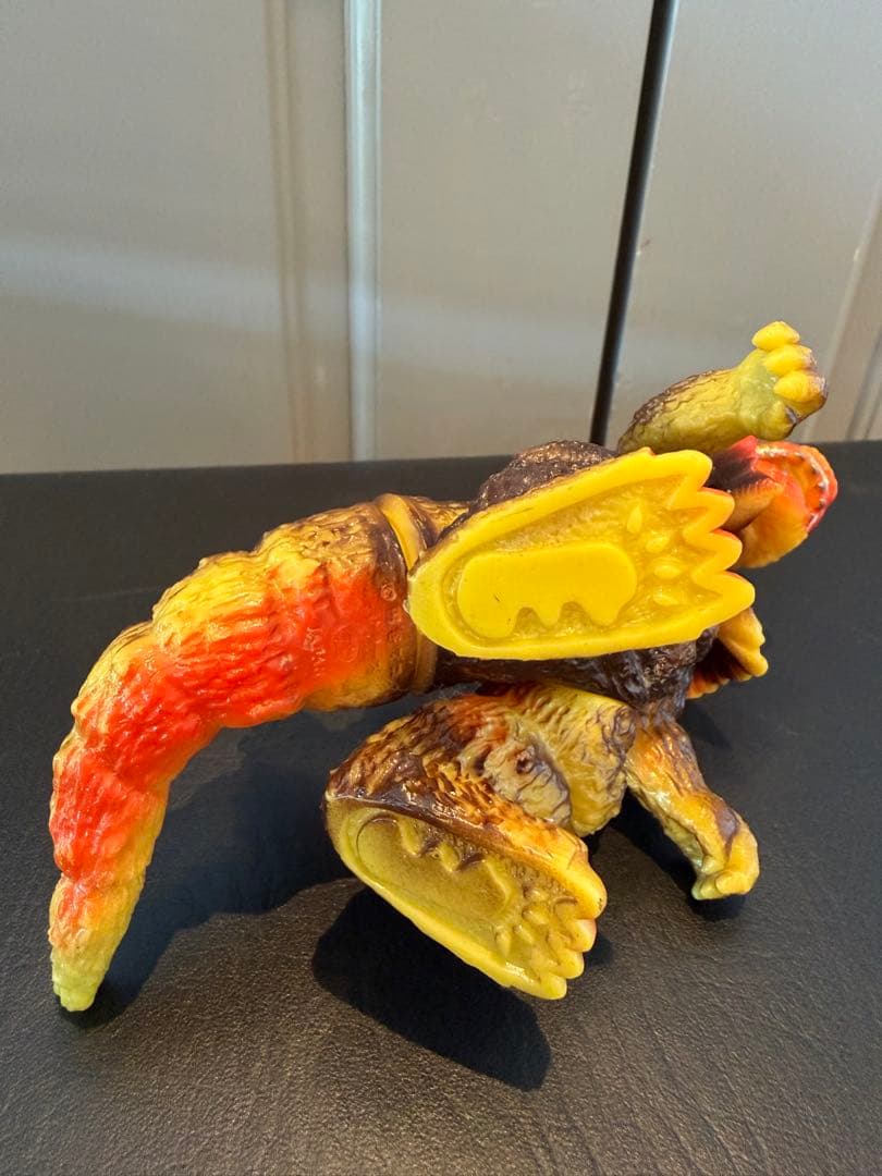 ウルトラマン怪獣ソフビ　キングザウルス製エリ巻き怪獣ジラース　足形足型レア！