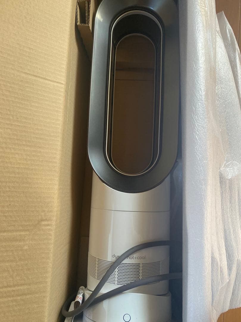 Dyson hot+cool AM09セラミックファンヒーター　2024年製造