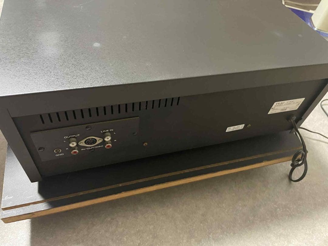 TEAC A-630 ステレオカセットデッキ