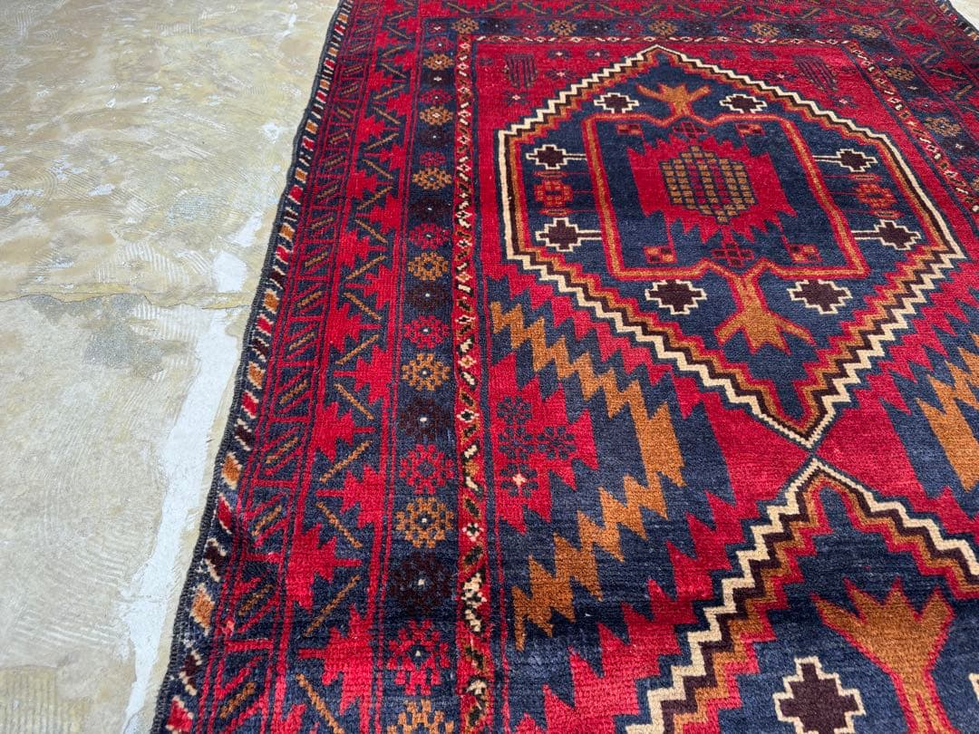 トライバルラグ ヴィンテージ家具 218×114cm 手織り 絨毯 カーペット