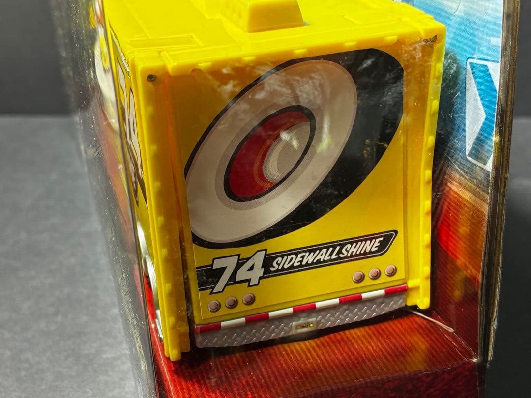 SIDEWALL SHINE HAULER 74 カーズ ミニカー