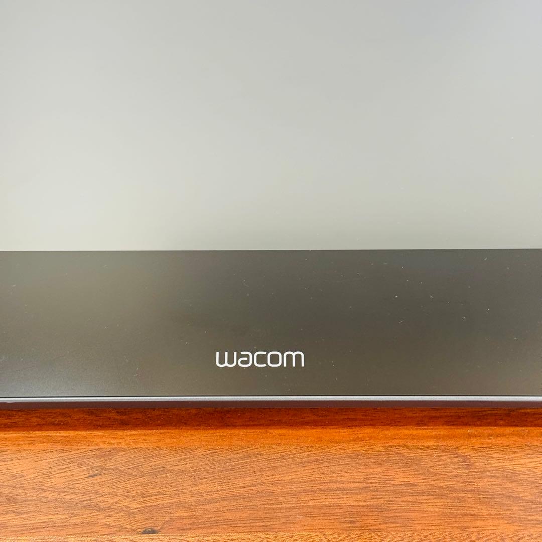 美品 Wacom Cintiq 27QHD 液晶ペンタブレット ワコム 液タブ