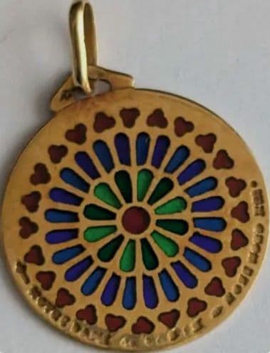 希少ノートルダム大聖堂バラ窓18kペンダントヘッド