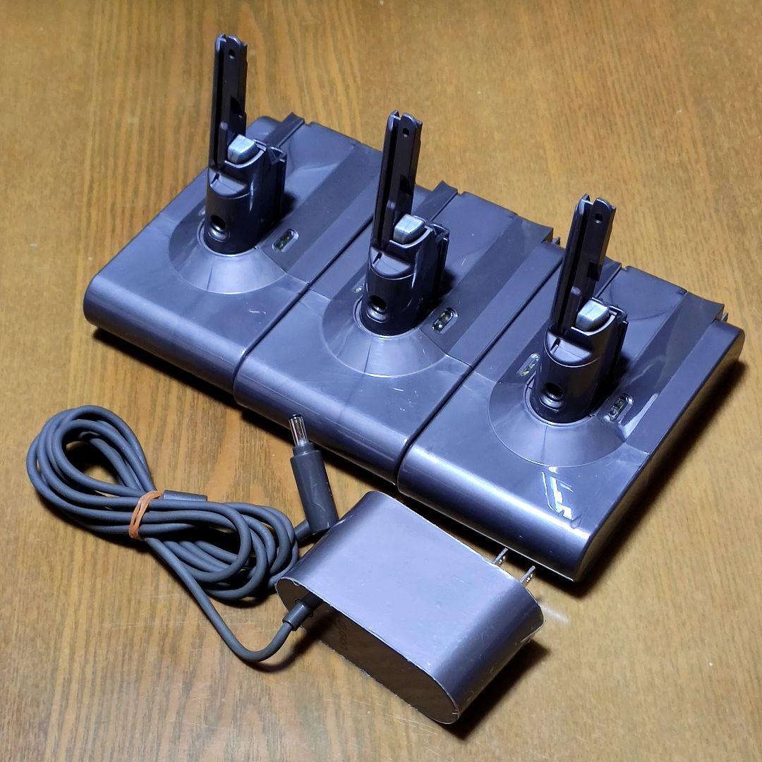 ダイソン V8SV10 掃除機 分解清掃済み 動作品 純正バッテリー３つセット