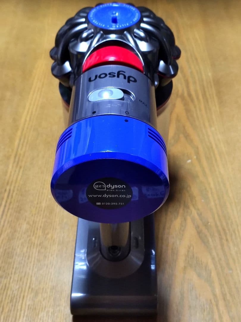 ダイソン V8SV10 掃除機 分解清掃済み 動作品 純正バッテリー３つセット