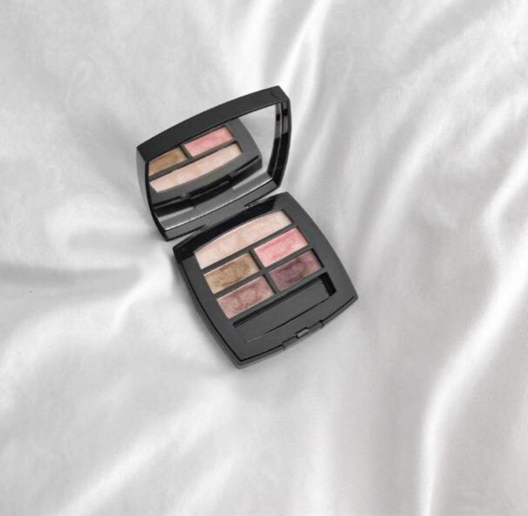 【送料込み】 CHANEL シャネル アイシャドウパレット ライト パープル系
