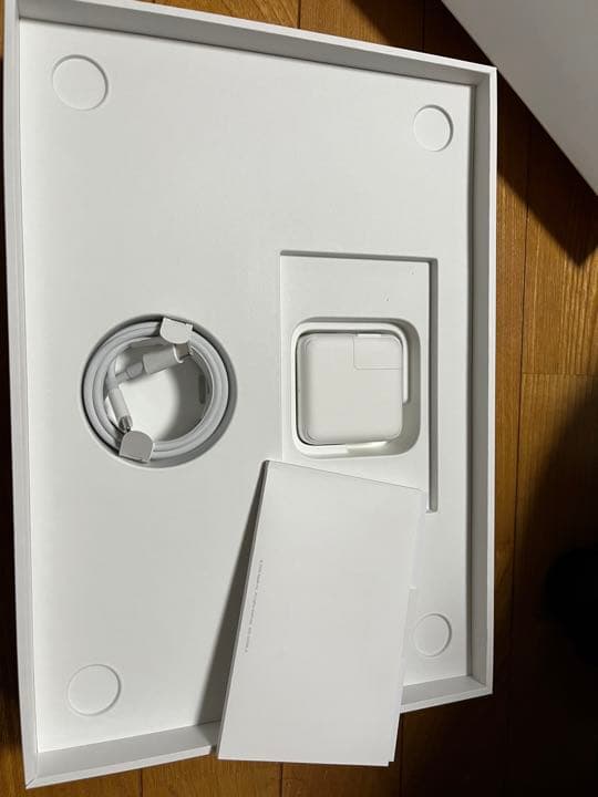 MacBook本体 Apple MacBook Air M1 2020 8GB 256GB