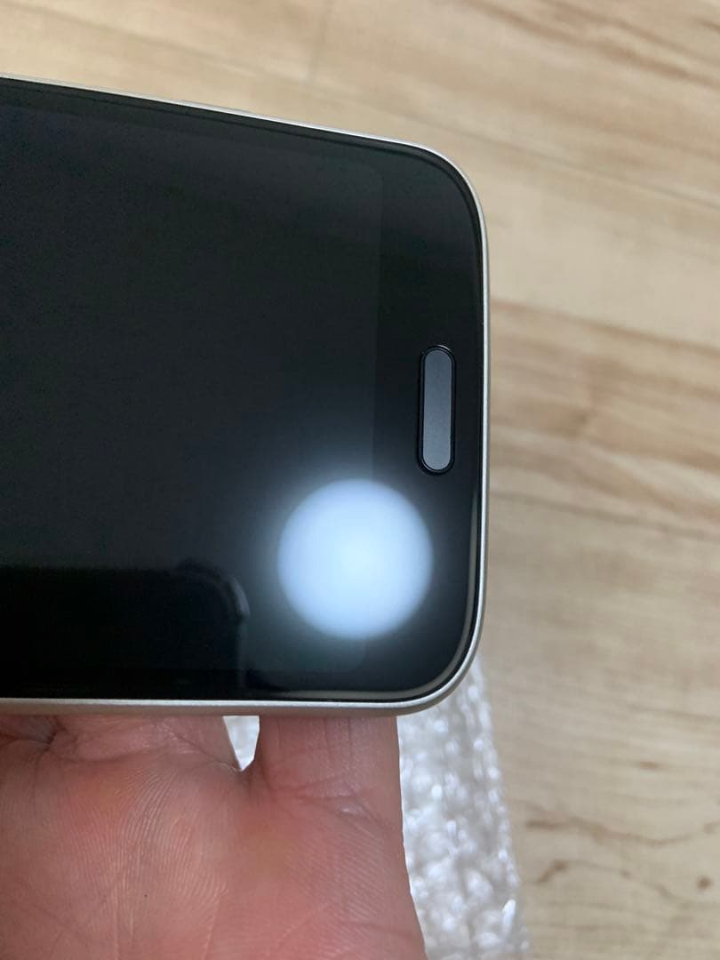 Docomo F-53E 2025/12購入新品同様、正常動作、スマートフォン