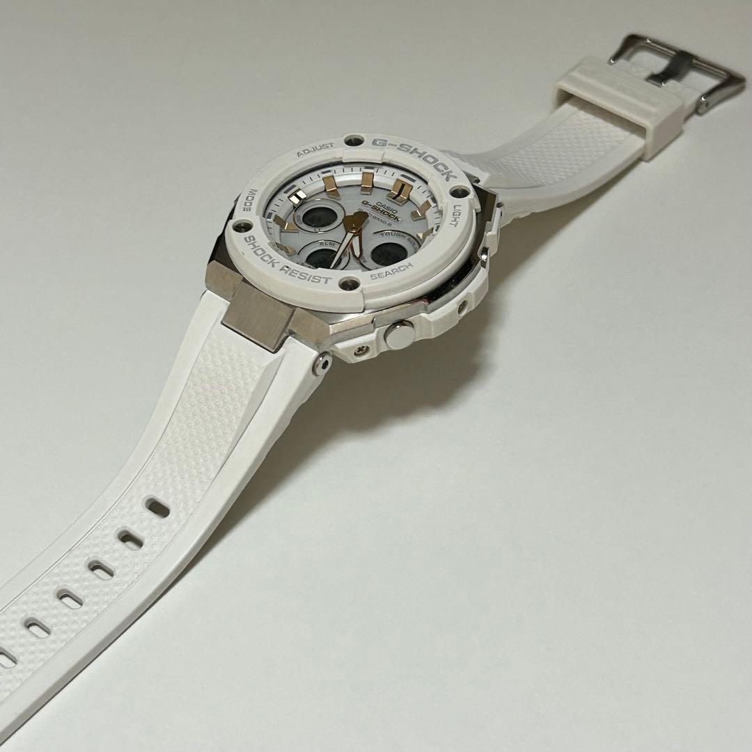 専用 G-SHOCK GST-W300 G-STEEL 電波ソーラー ホワイト