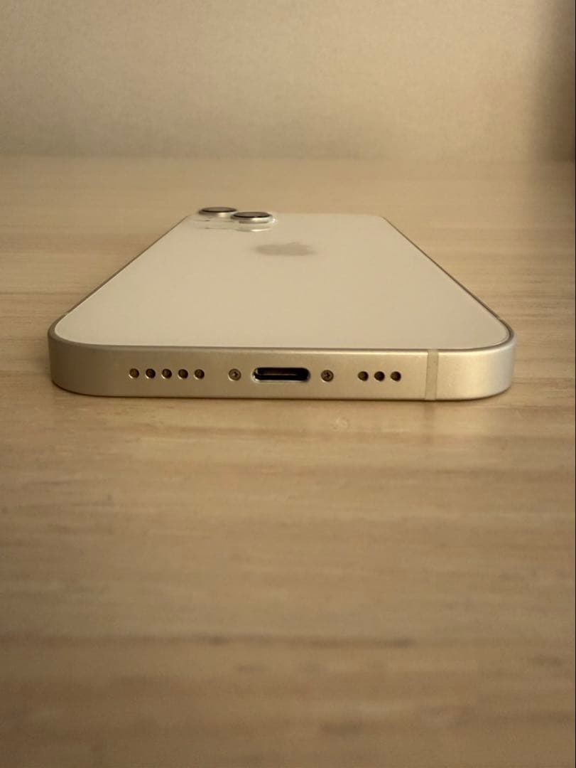 iPhone 13 スターライト 256GB バッテリー77%