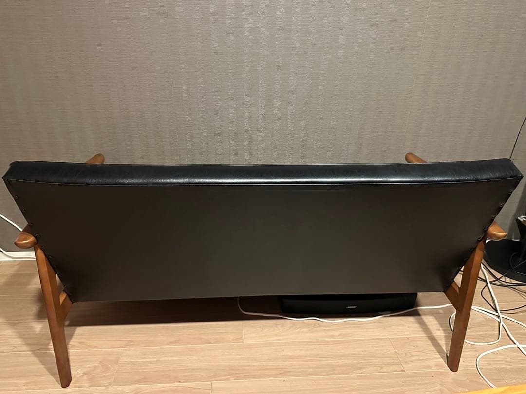 【直接引き取り歓迎】カリモク60 Kチェア 2シーター スタンダードブラック