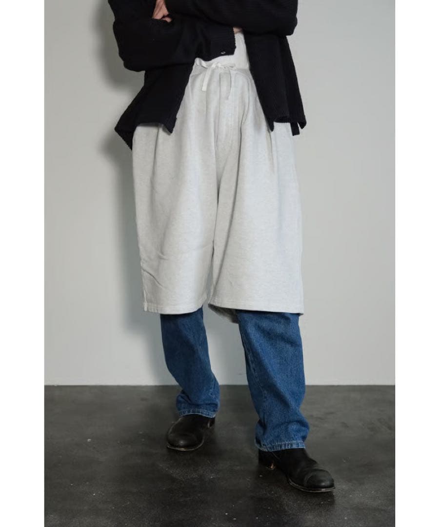 ANCELLM 3/4 TUCK SWEAT SHORTS グレー