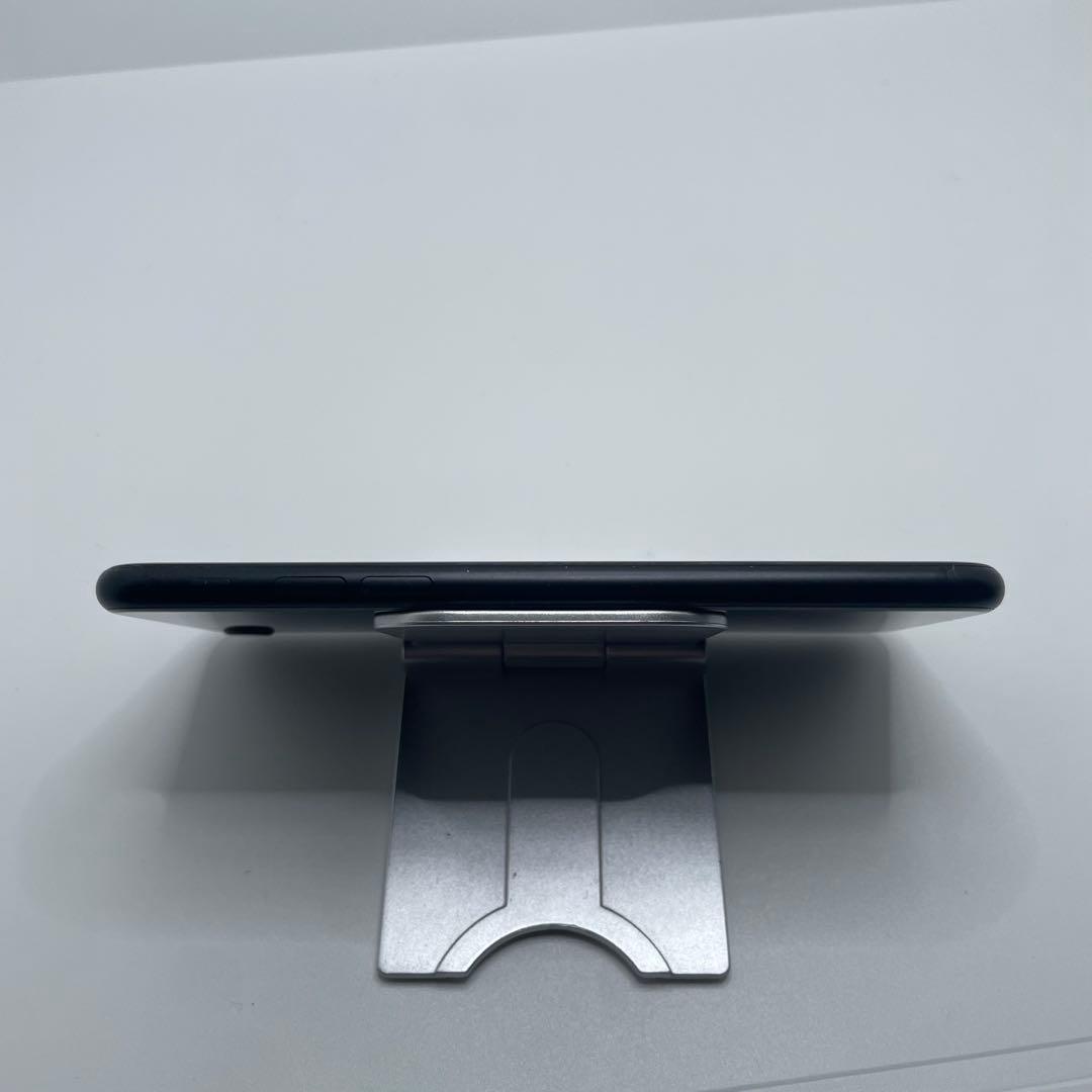 【格安美品】iPhone SE2 128GB simフリー本体 358