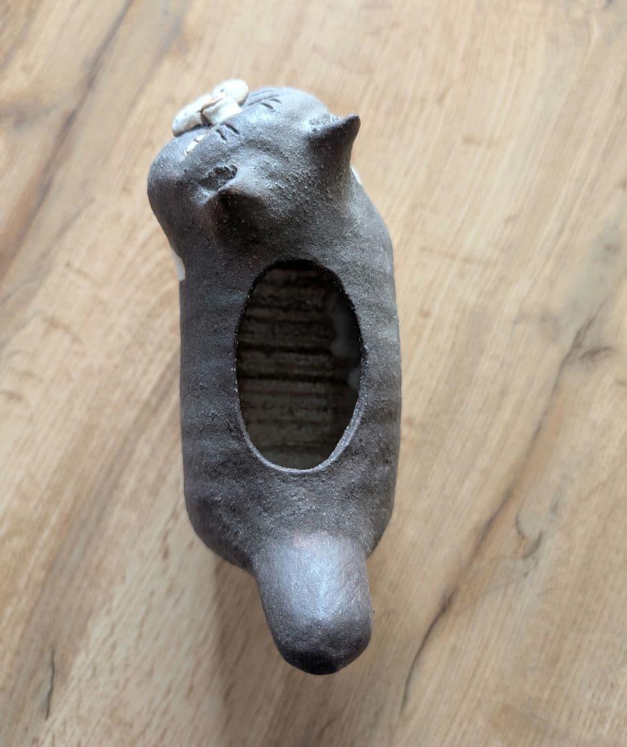 かとうゆみ　ねこの置物