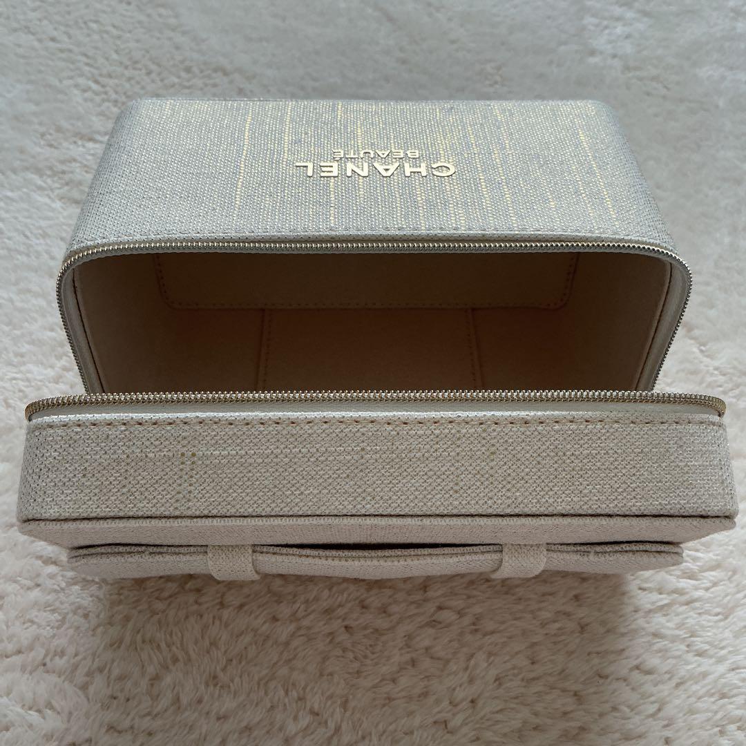 CHANEL ノベルティ ビューティーケース バニティ