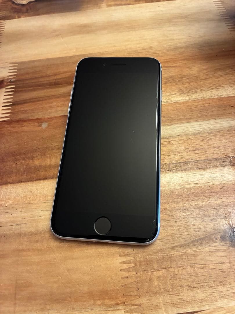 iPhone SE (第2世代) ホワイト