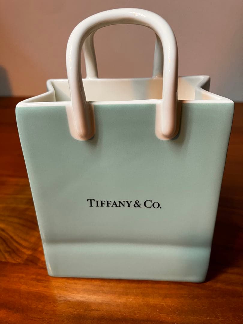 Tiffany & Co. ショッピングバッグ型花器
