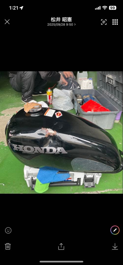 ホンダCB２２３S純正タンク凹みあり パテ埋め中と仮塗装まで
