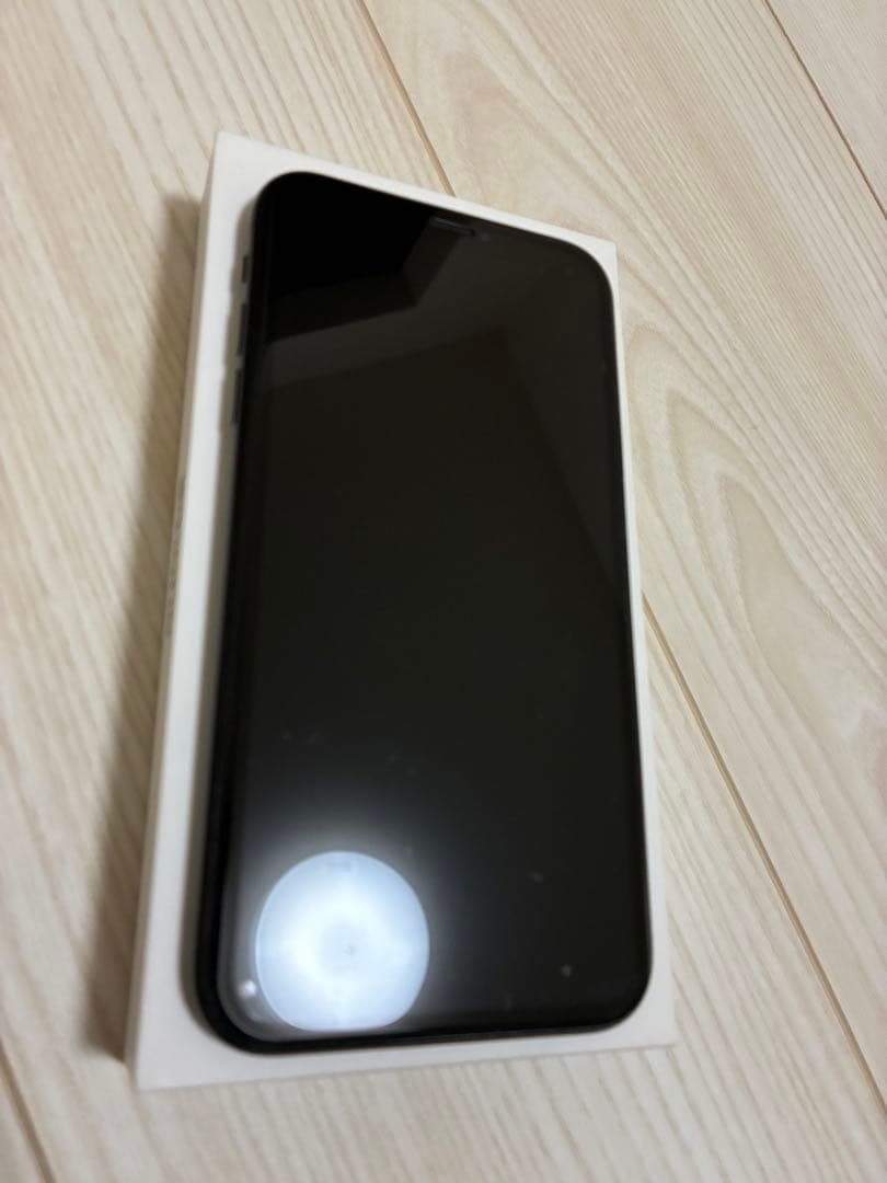 iPhone XR 128GB 本体