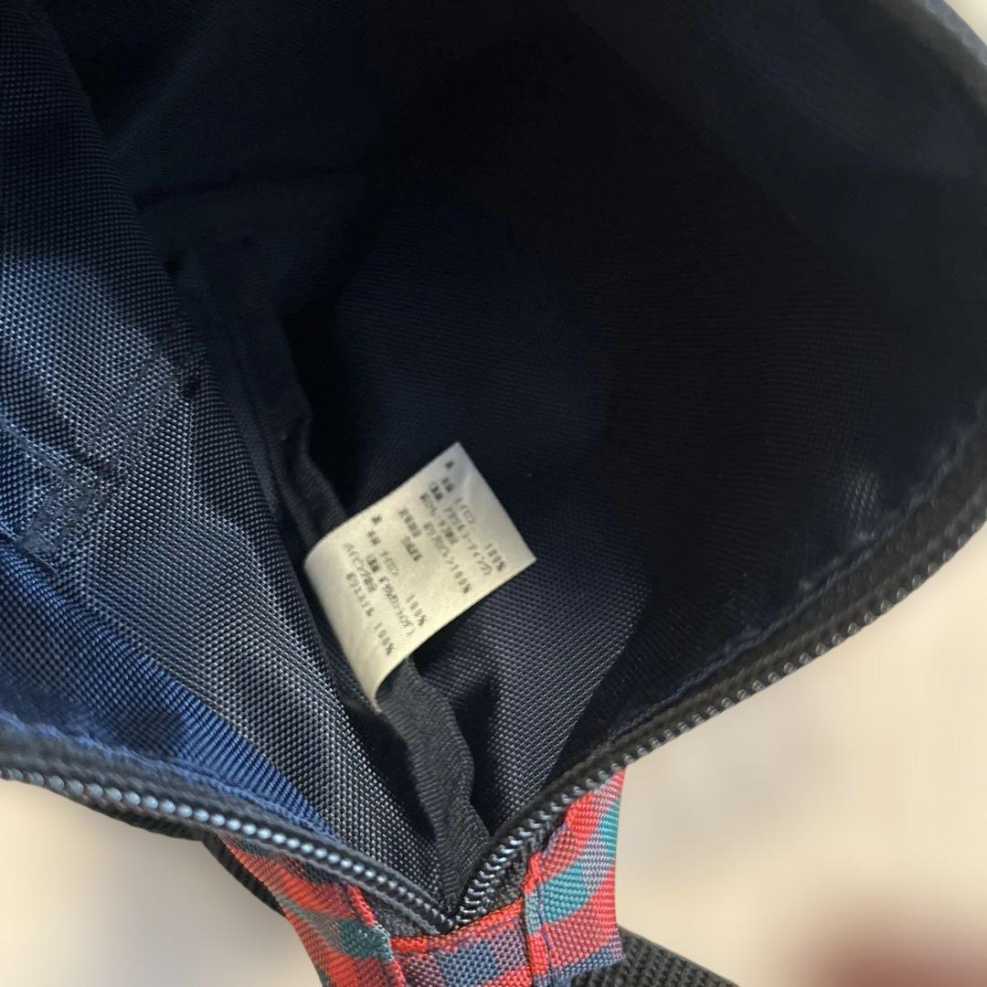 ファミリア 舟形ショルダーバック