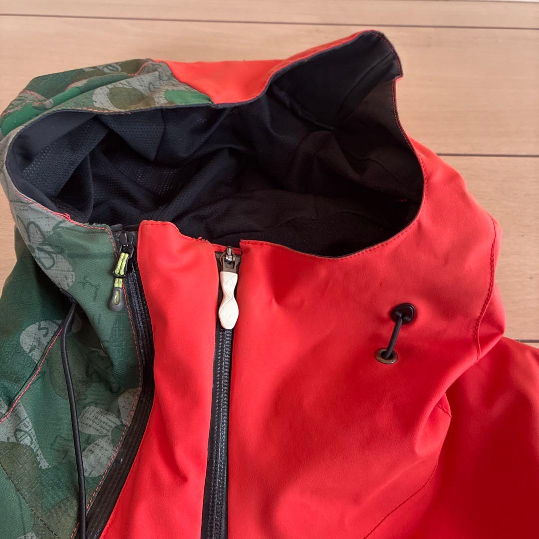 MIZUNOスキーウェア⭐︎迷彩デザイン 上下セット(ブレスサーモ)