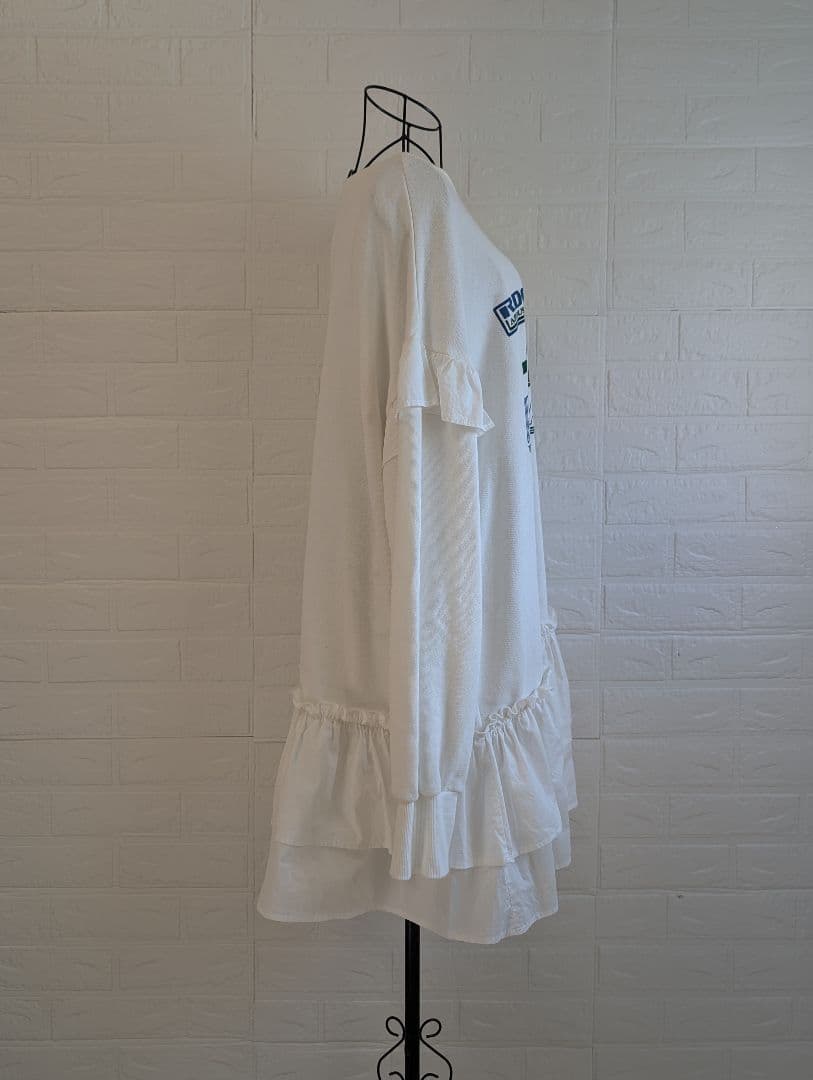 ローズバッド 完売品 スポーツロゴフリルドッキングチュニック スウェット 白