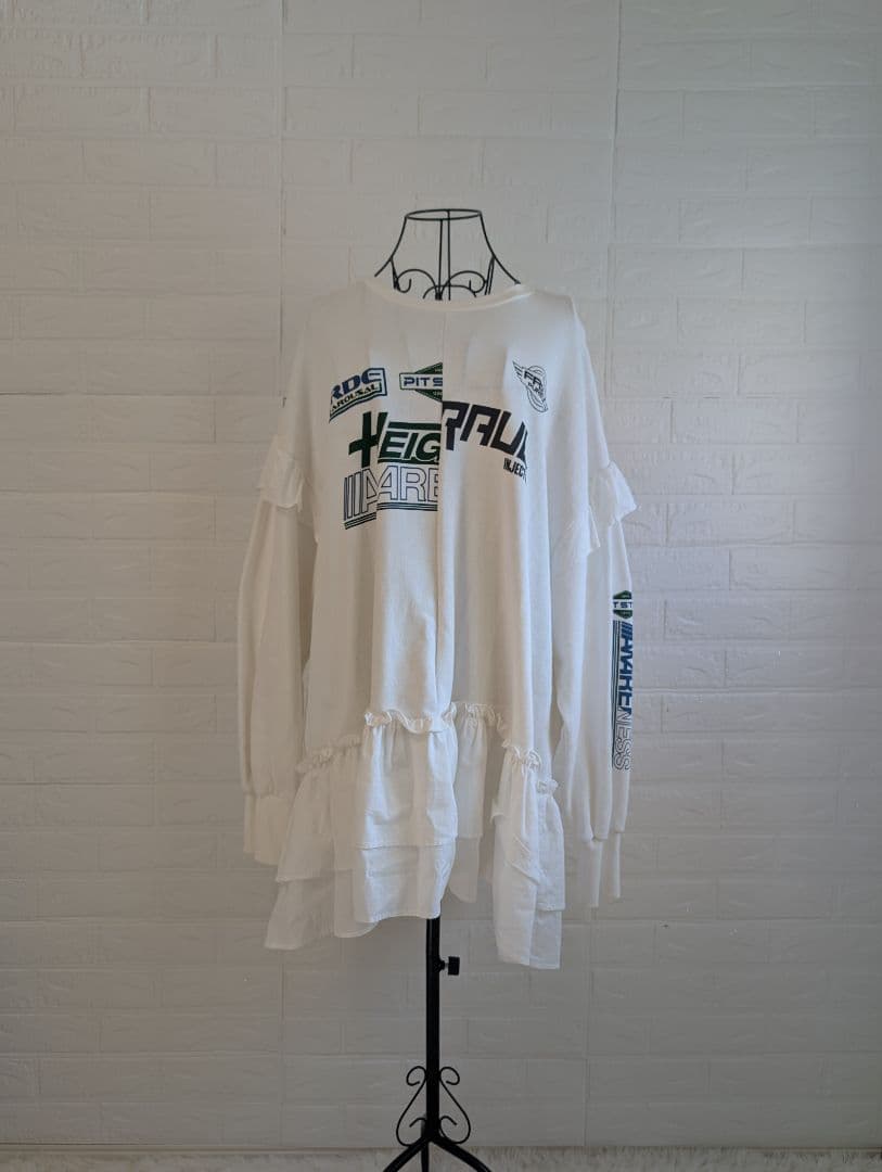 ローズバッド 完売品 スポーツロゴフリルドッキングチュニック スウェット 白