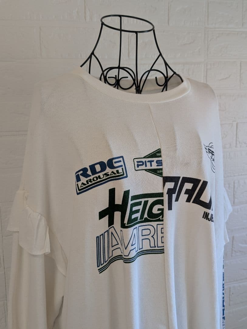 ローズバッド 完売品 スポーツロゴフリルドッキングチュニック スウェット 白