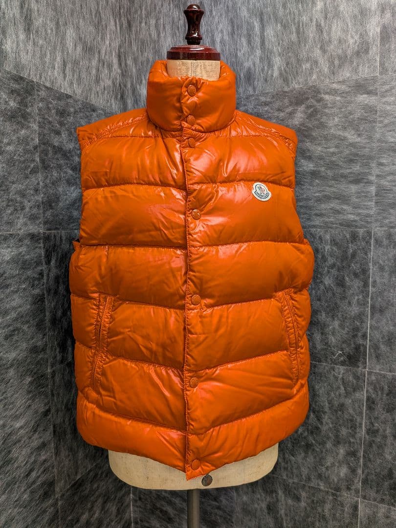 MONCLER オレンジ ダウンベスト サイズ3