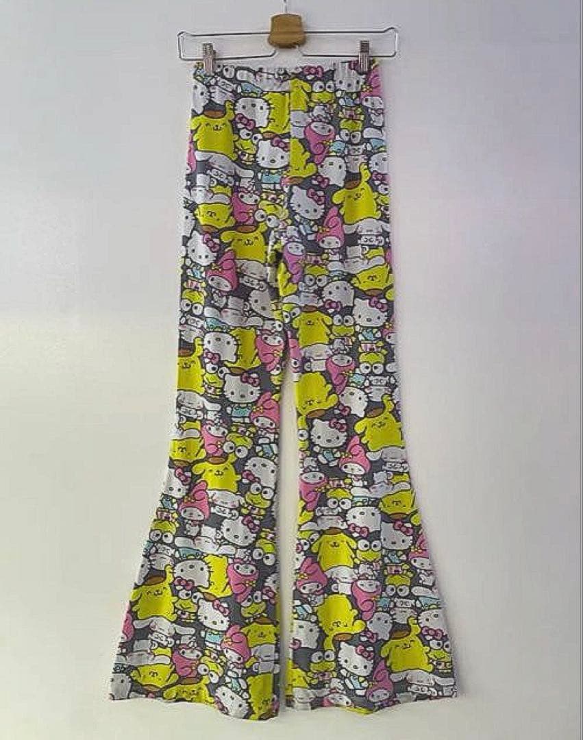 海外ヴィンテージ フレアパンツ　itimiサンリオ　キティ　シナモンロール