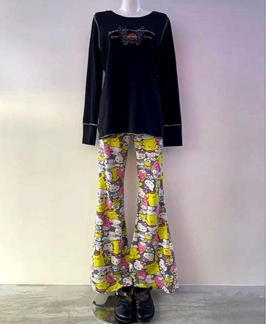 海外ヴィンテージ フレアパンツ　itimiサンリオ　キティ　シナモンロール