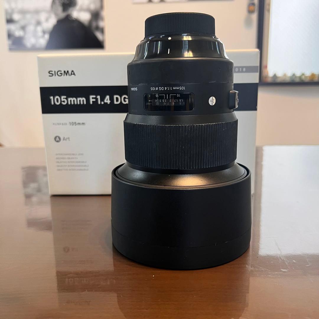 シグマ　105㎜　F1.4 DG HSM 三脚座欠品　(ニコンFマウント)